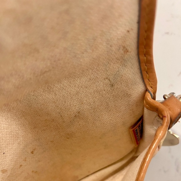 Dooney & Bourke Vintage Wristlet- EUC - Picture 11 of 15